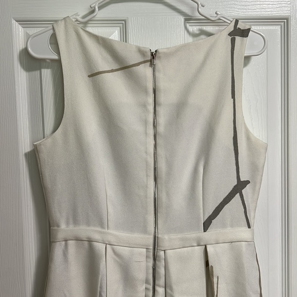 Used - Picture 3 of 3